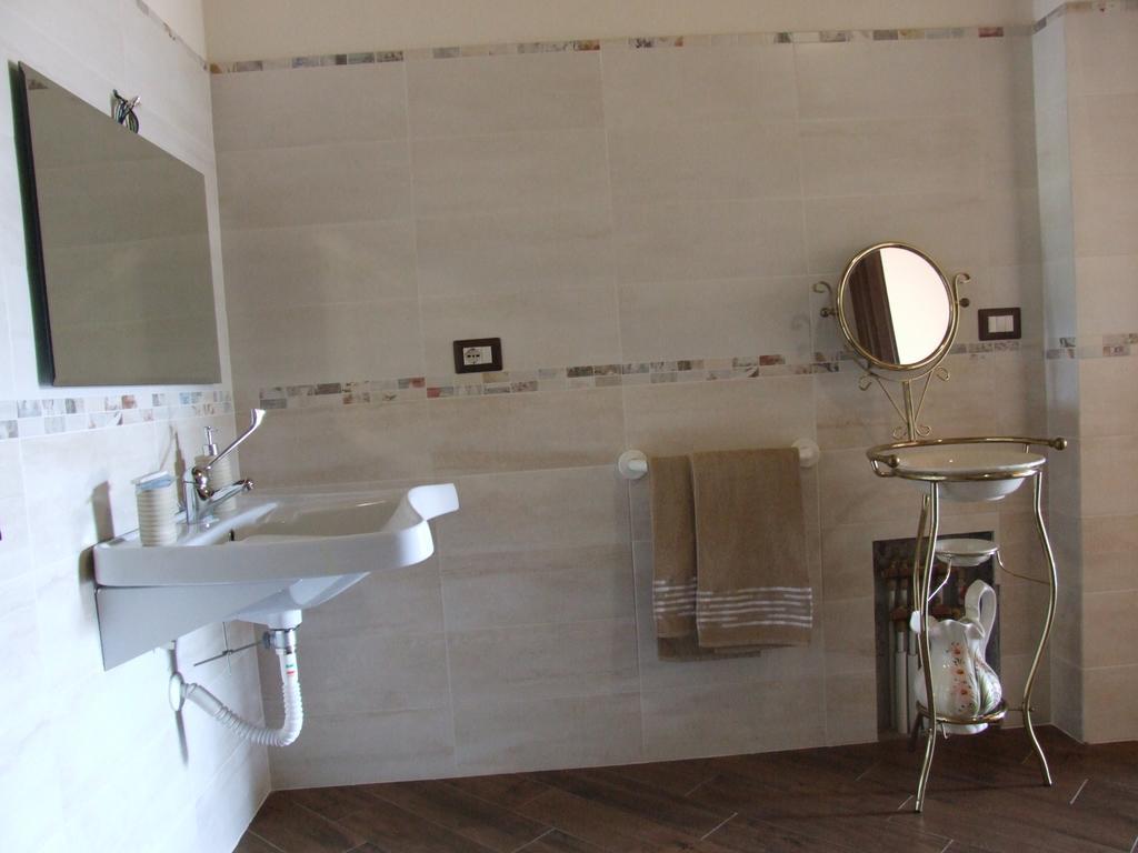 Agriturismo Locoe Oliena Ngoại thất bức ảnh