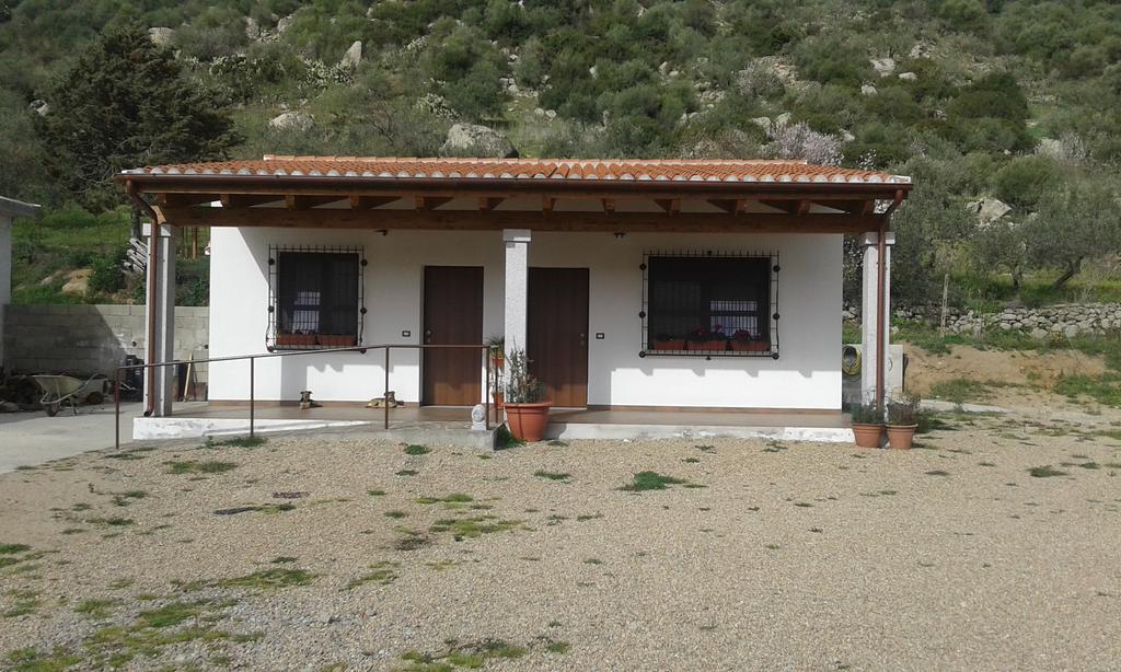 Agriturismo Locoe Oliena Ngoại thất bức ảnh
